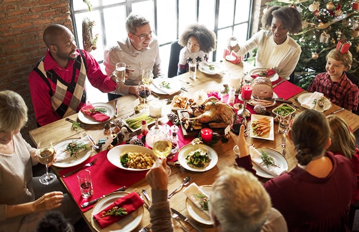 5 Expert Tips for a Dementia-Friendly Holiday Season